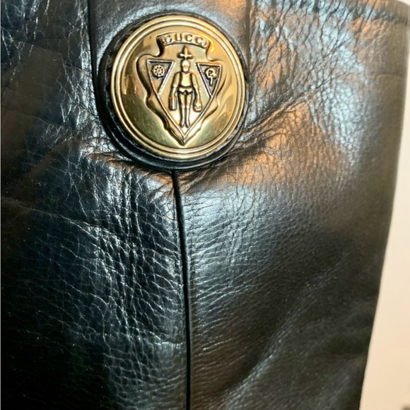 Gucci boot in soft black leather
Jewel button. - Picture 8 of 9